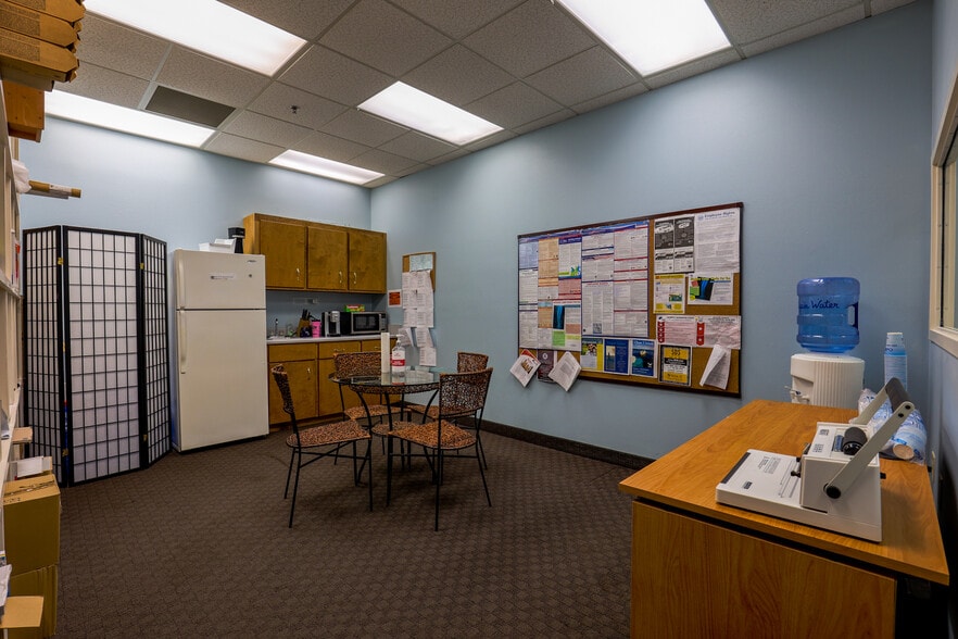 7282 Plantation Rd, Pensacola, FL for lease - Building Photo - Image 3 of 13