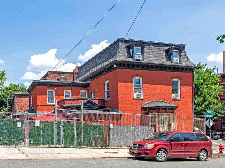 521-523 Washington St, Newark, NJ à vendre - Photo du bâtiment - Image 3 de 9
