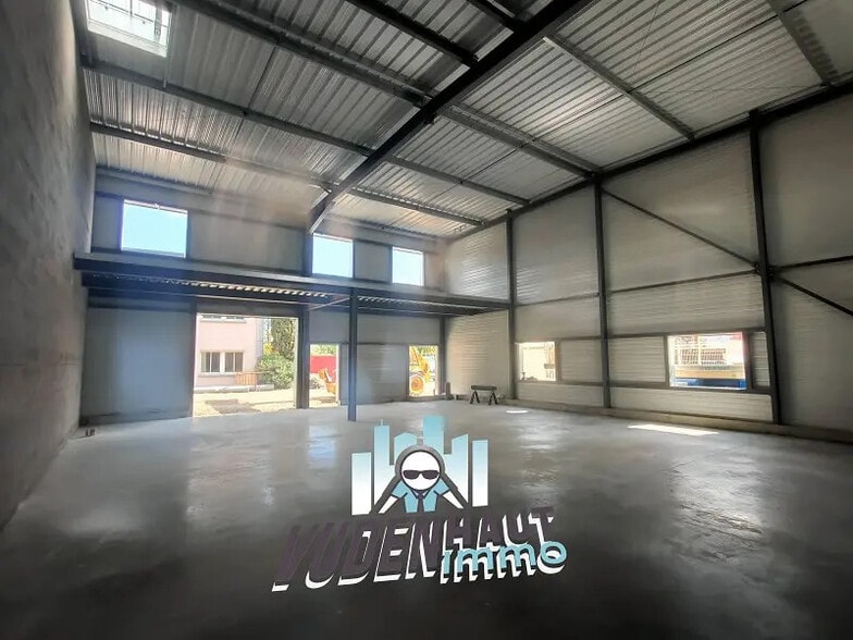 Flex in Cugnaux for lease - Interior Photo - Image 3 of 9