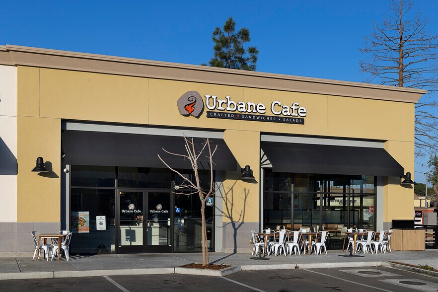 5190 Stockdale Hwy, Bakersfield, CA à louer - Photo du bâtiment - Image 3 de 8