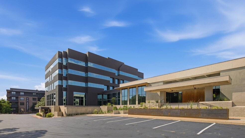 7600 Burnet Rd, Austin, TX for lease - Building Photo - Image 2 of 17