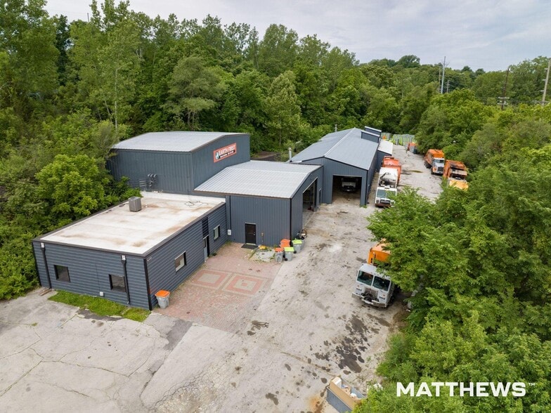 16519 E Truman Rd, Independence, MO à vendre - Photo du bâtiment - Image 2 de 3