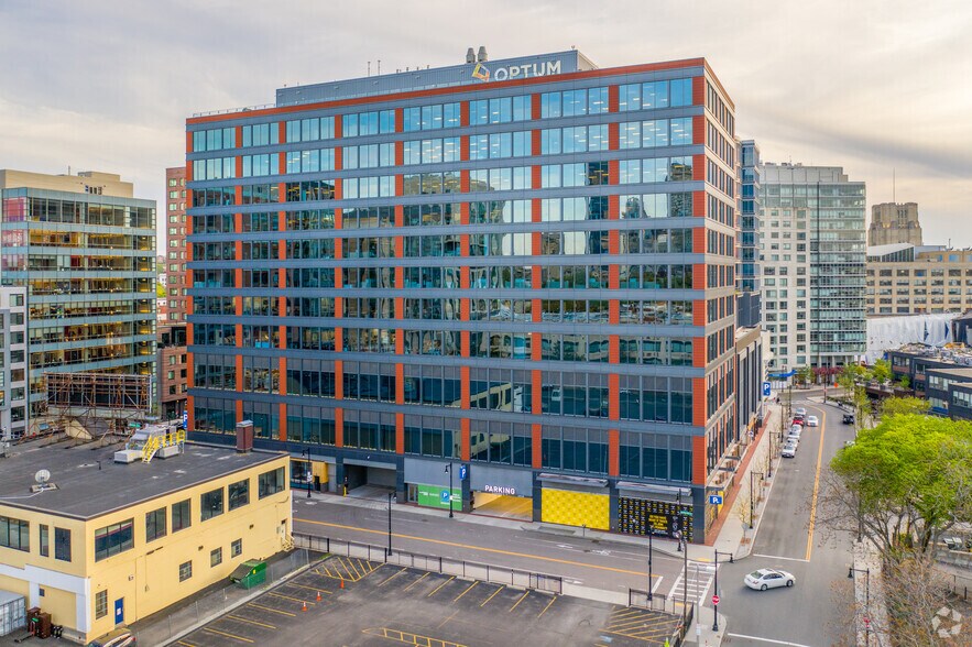 1325 Boylston St, Boston, MA à louer - Photo du bâtiment - Image 3 de 7