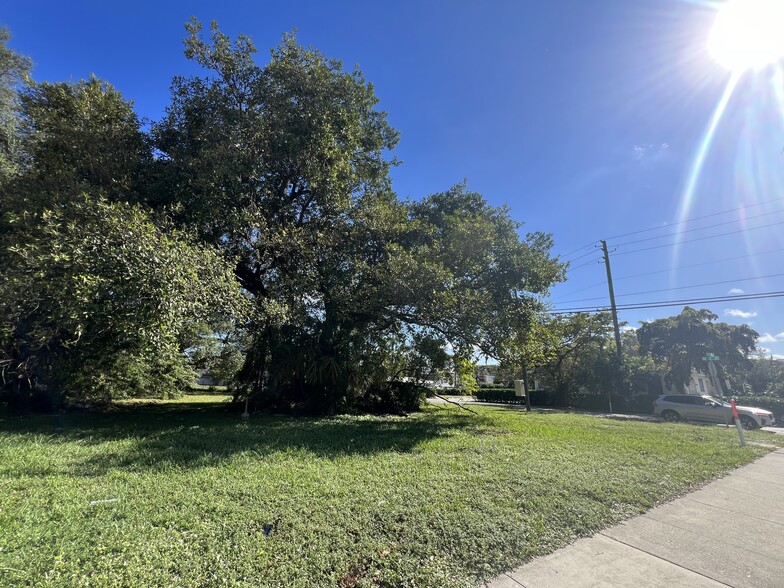 N Federal Hwy, Dania Beach, FL à vendre - Photo principale - Image 1 de 1