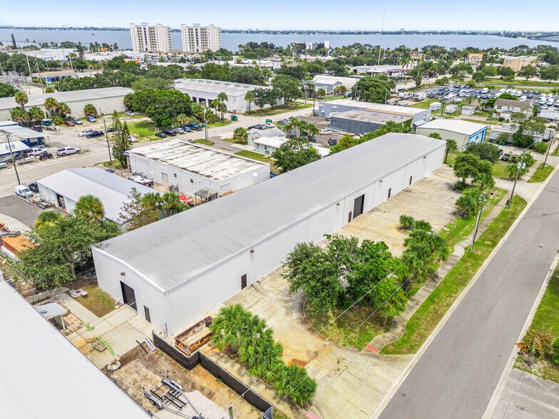716 Columbus Ave, Melbourne, FL à louer - Aérien - Image 3 de 37