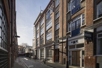 17-21 Emerald St, Londres à louer Photo du bâtiment- Image 1 de 18