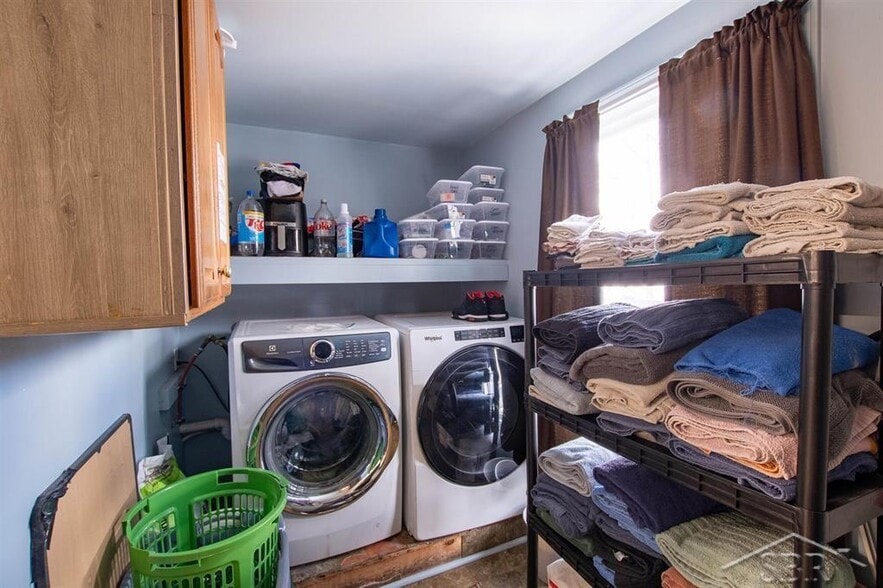 1610 Gratiot Ave, Saginaw, MI for sale - Interior Photo - Image 1 of 3