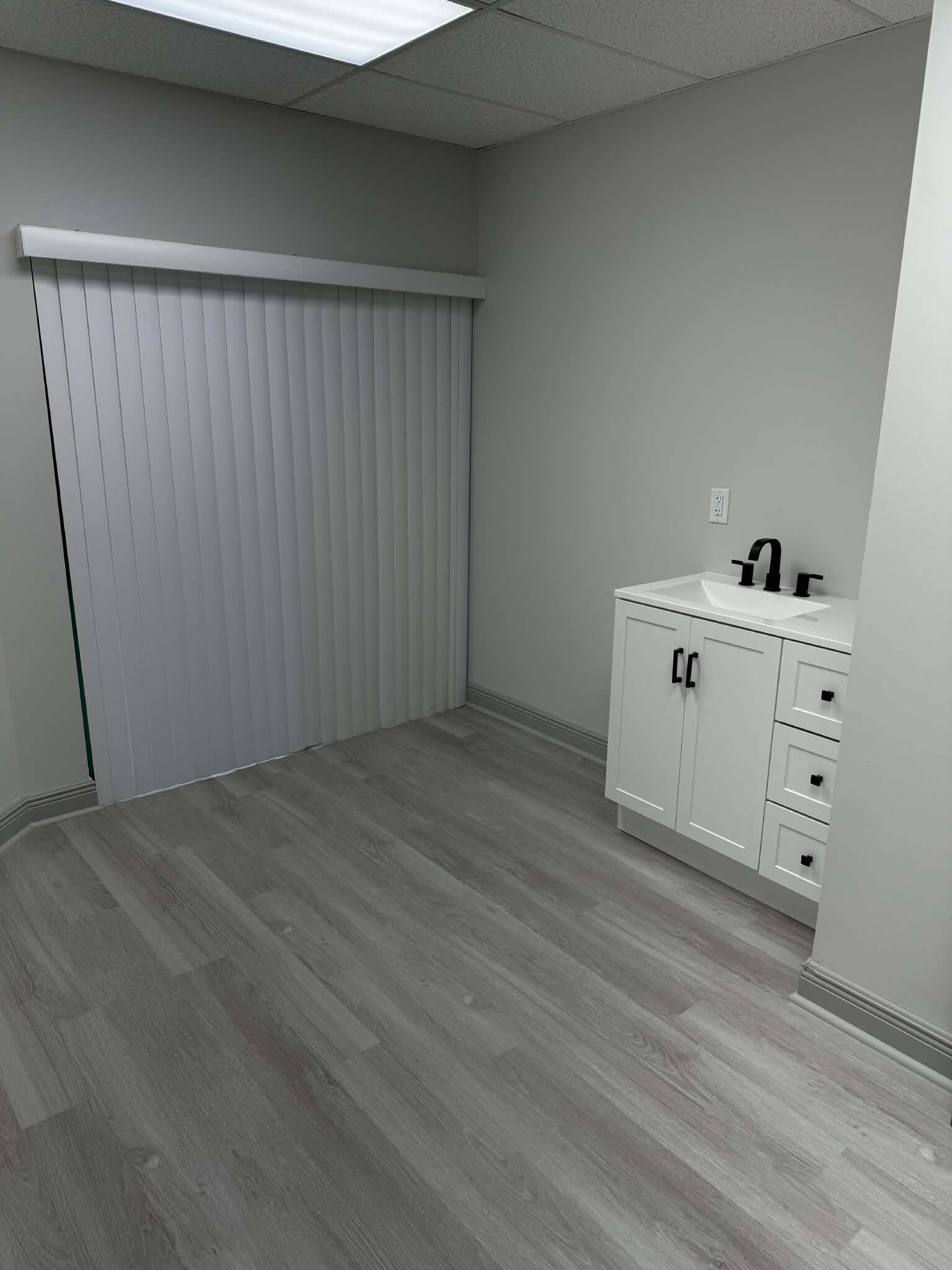 12651 W Sunrise Blvd, Sunrise, FL à louer Photo intérieure- Image 1 de 8