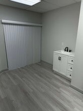 12651 W Sunrise Blvd, Sunrise, FL à louer Photo intérieure- Image 1 de 8