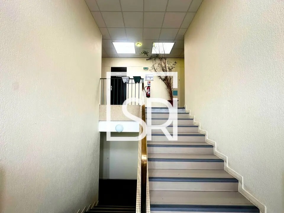 Industrial in Cournon-d'Auvergne for lease Primary Photo- Image 1 of 58