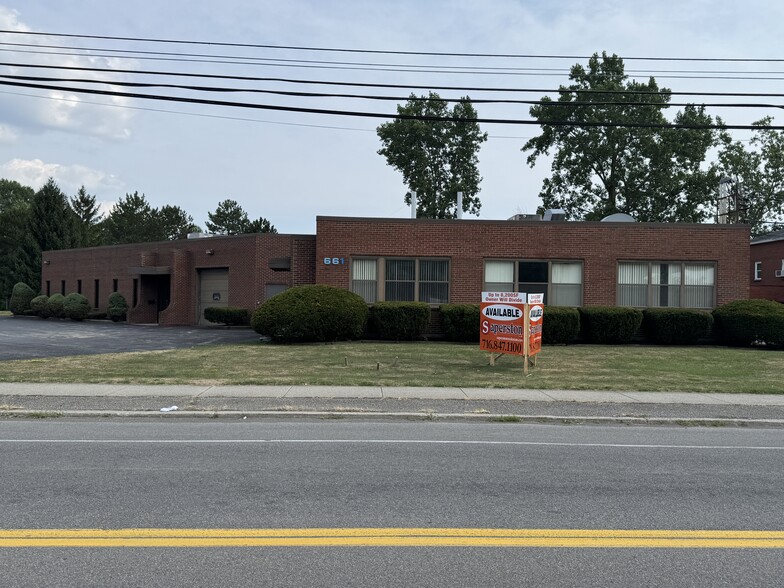 661 Erie Ave, North Tonawanda, NY for lease - Primary Photo - Image 1 of 3