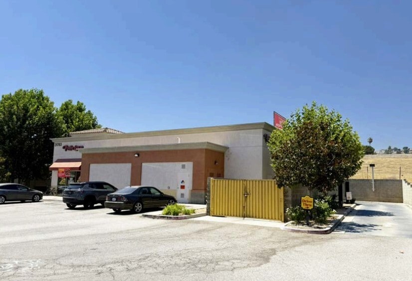 31783 Castaic Rd & Lake Hughes Rd, Castaic, CA for sale - Building Photo - Image 2 of 2