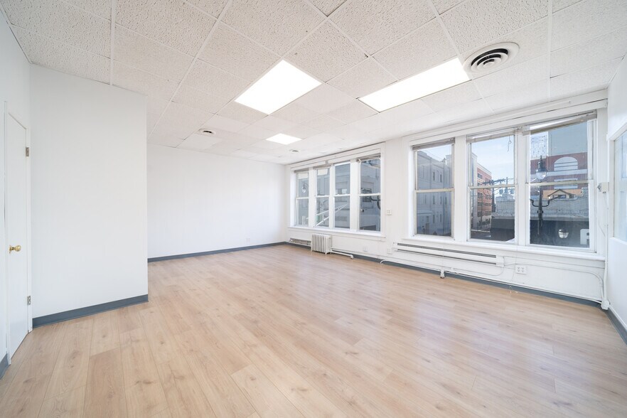 3600 Bergenline Ave, Union City, NJ à louer - Photo intérieure - Image 3 de 29
