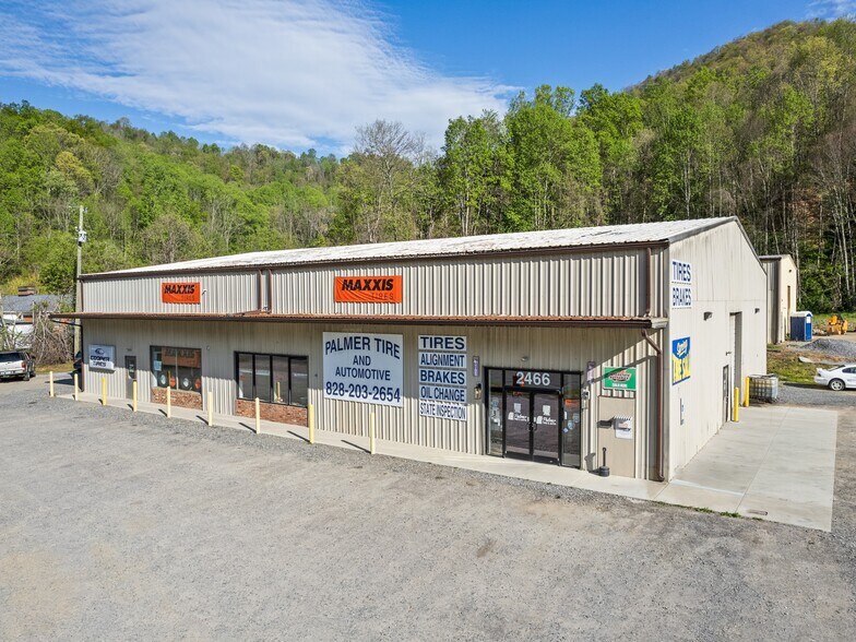 2466 Dellwood Rd, Waynesville, NC à vendre - Photo du bâtiment - Image 2 de 14