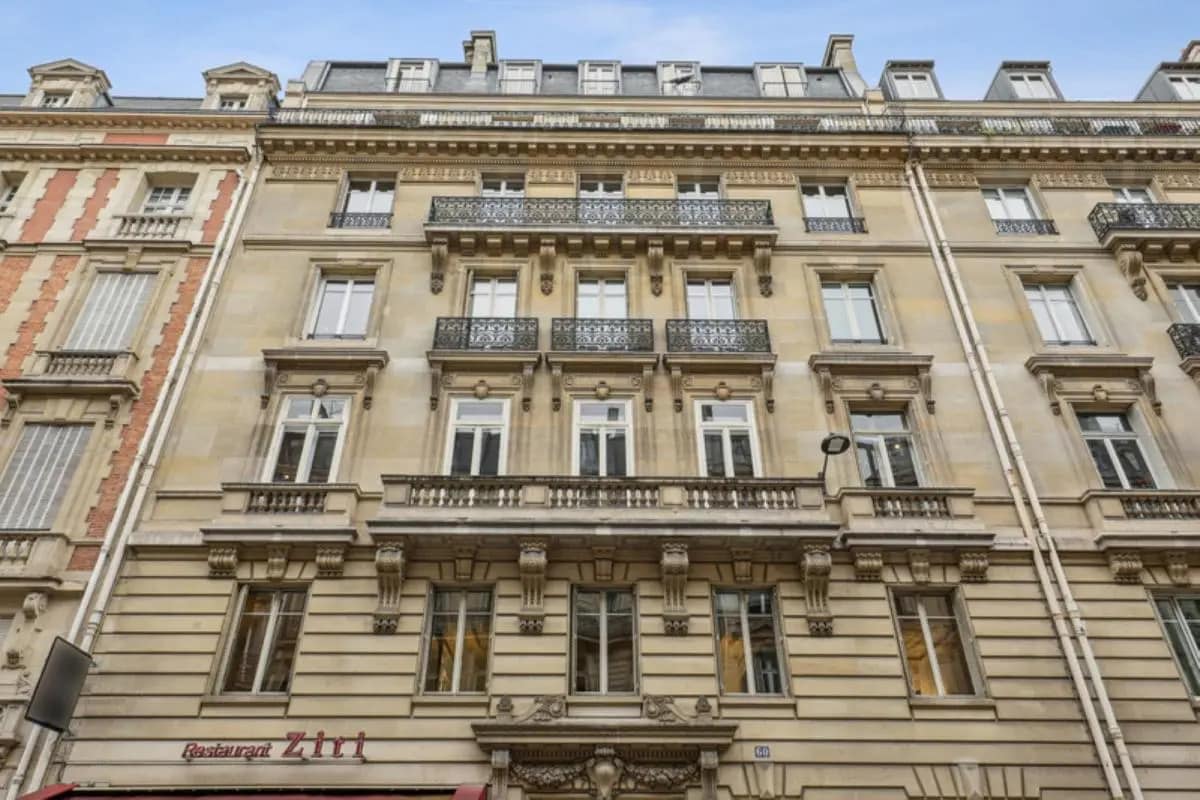 60 Rue Pierre Charron, Paris for lease Building Photo- Image 1 of 12