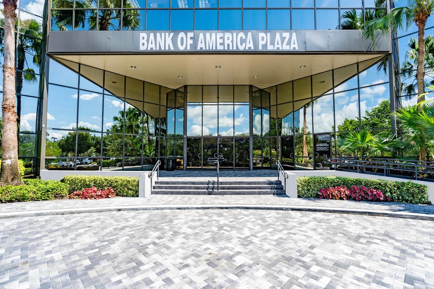 1776 N Pine Island Rd, Plantation, FL for lease - Building Photo - Image 3 of 23