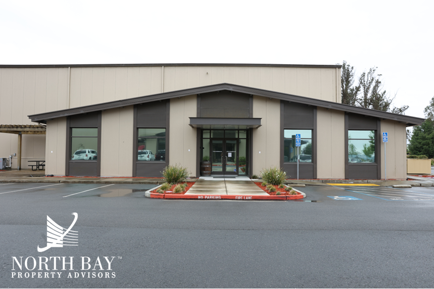 3300 N Laughlin Rd, Santa Rosa, CA à louer - Photo du bâtiment - Image 2 de 21