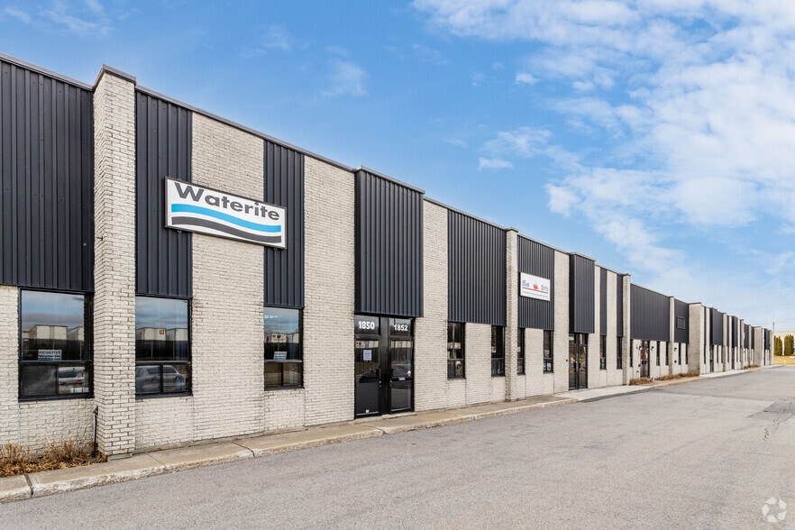 1820-1920 Rue Beaulac, Montréal, QC for lease - Building Photo - Image 3 of 6