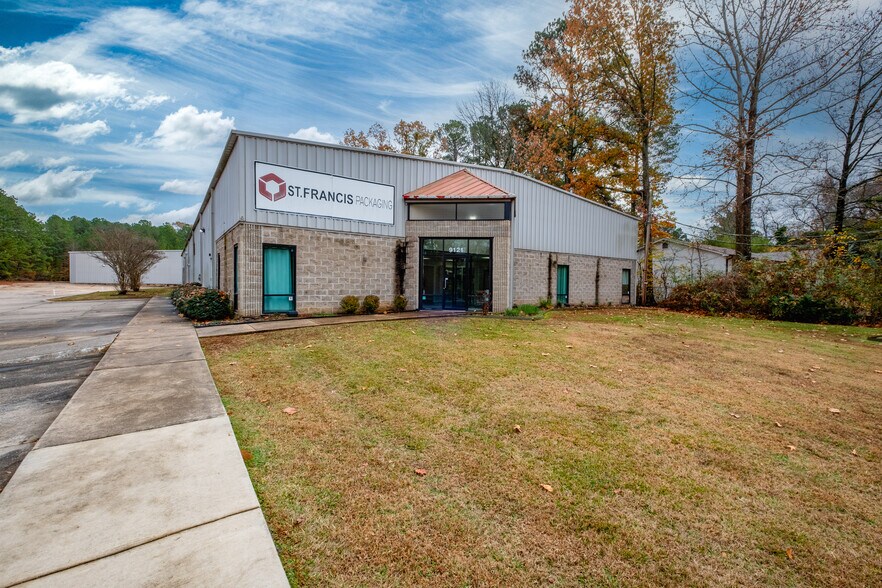 9121 Sibley Hole Rd, Little Rock, AR à vendre - Photo du bâtiment - Image 1 de 48