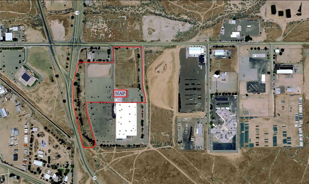 301 Gardner Field Rd, Taft, CA à louer - Aérien - Image 2 de 9