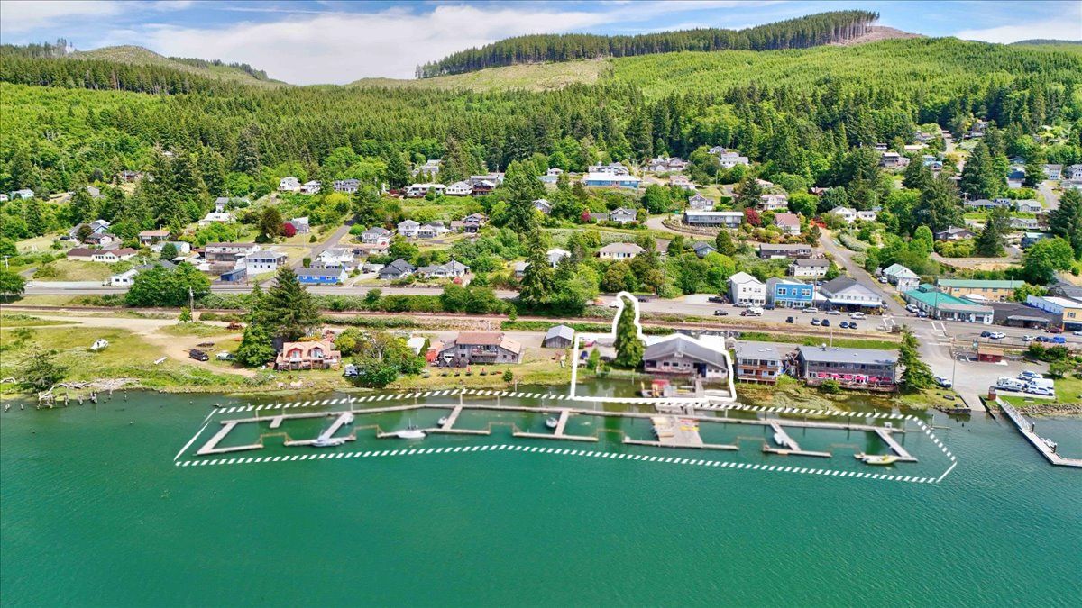 278 Marine Dr, Wheeler, OR à vendre Photo du bâtiment- Image 1 de 28