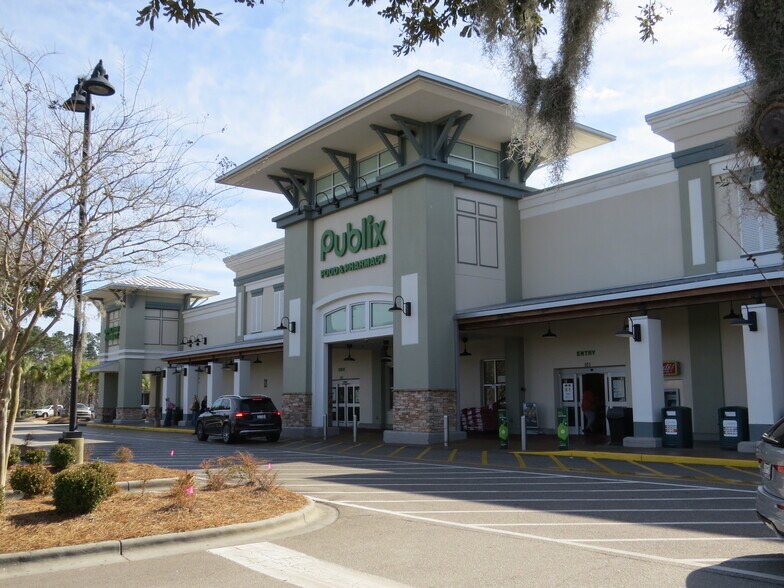 103 Buckwalter Place Blvd, Bluffton, SC à louer - Photo du bâtiment - Image 1 de 7