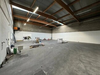 Plus de détails pour Bureau, Local d'activités à louer