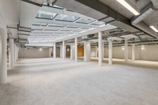 More details for 12 Rue Versigny, Paris - Multifamily for Sale