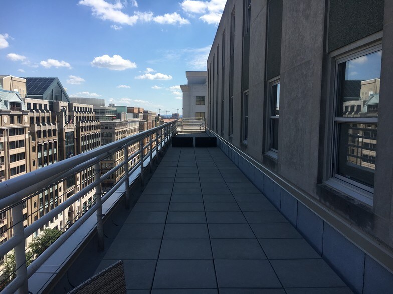 1100 H St NW, Washington, DC à louer - Photo du bâtiment - Image 2 de 26