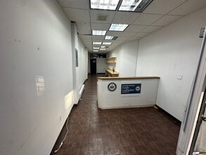 685 Manhattan Ave, Brooklyn, NY à louer Photo intérieure- Image 2 de 5