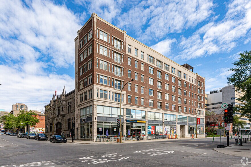 321 Av du Président-Kennedy, Montréal, QC à vendre - Photo principale - Image 1 de 1