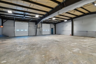 37 Saint Jacques Ave, Agawam, MA for lease Interior Photo- Image 1 of 3