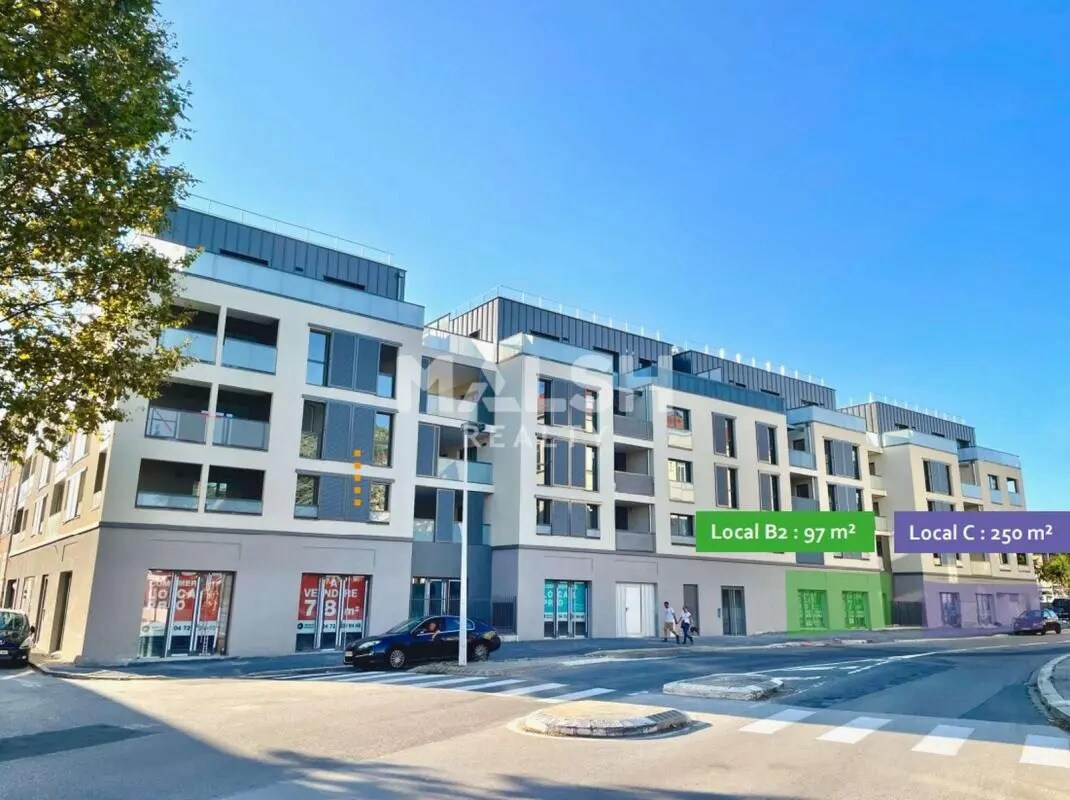 Office in Villefranche-sur-Saône for lease Building Photo- Image 1 of 15