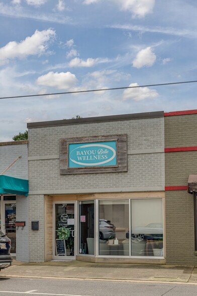 317 Wood St, West Monroe, LA à vendre - Photo du bâtiment - Image 1 de 12