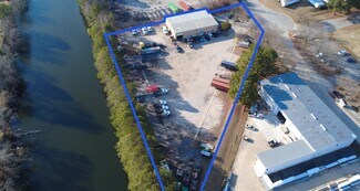 Plus de détails pour 3317 Business Center Dr, Chesapeake, VA - Industriel à louer