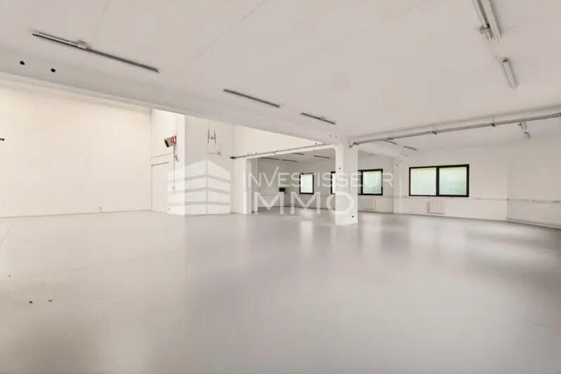 Flex in Champs-sur-Marne for lease Building Photo- Image 1 of 13