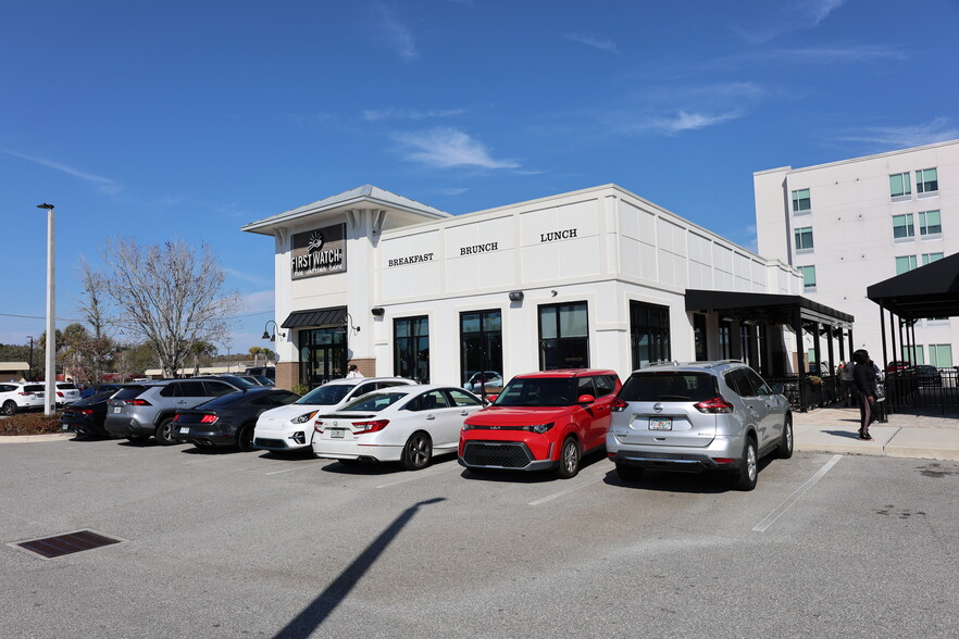 9271 E Baymeadows Rd, Jacksonville, FL for sale - Building Photo - Image 3 of 10