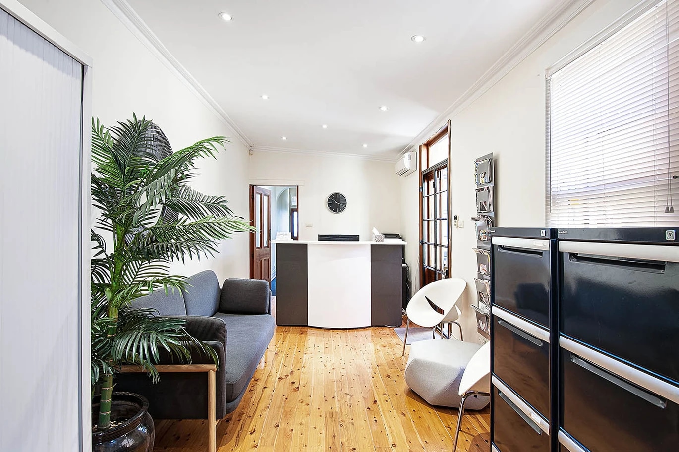 4 Robert St, Rozelle for lease Interior Photo- Image 1 of 4