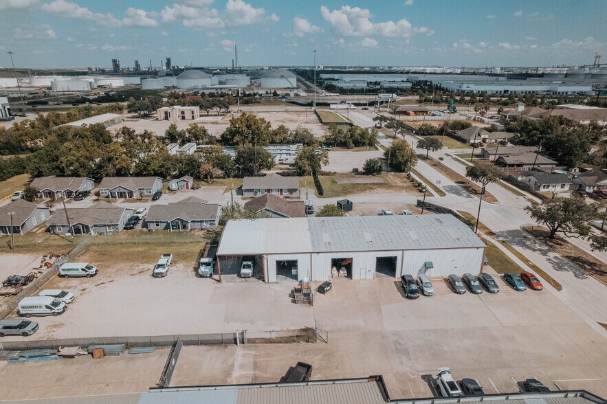 202 Preston Ave, Pasadena, TX à louer - Photo du bâtiment - Image 2 de 14