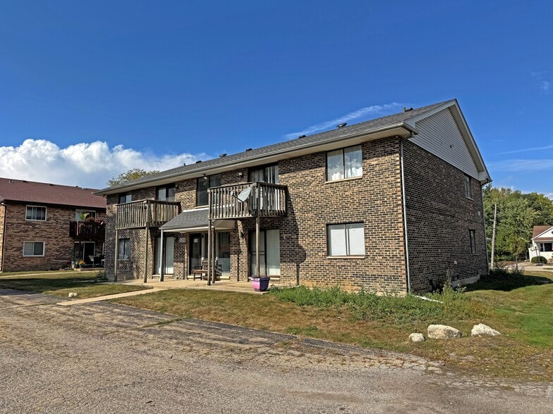 539 W 61st St, Westmont, IL for sale - Building Photo - Image 3 of 9