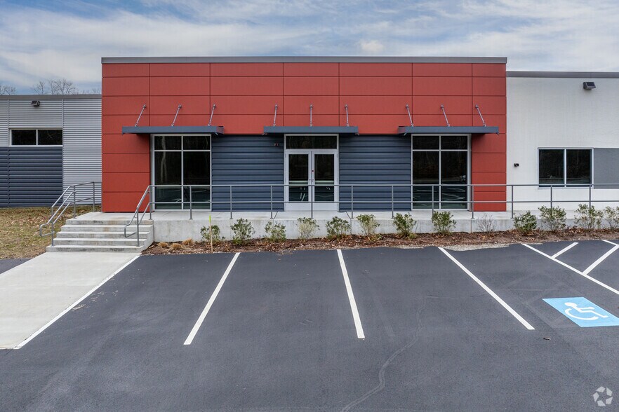 3 Lopez Rd, Wilmington, MA à louer - Photo du bâtiment - Image 3 de 7