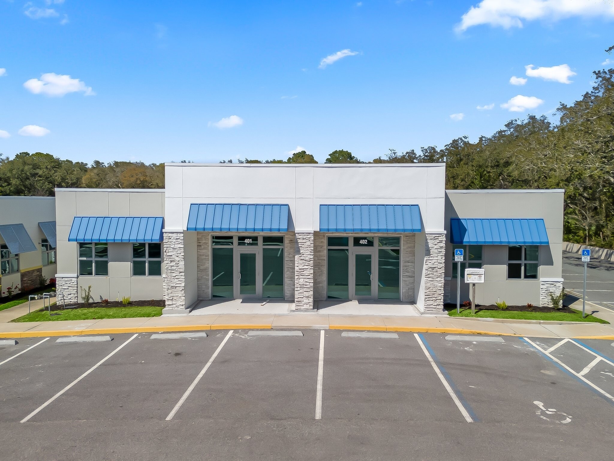 871-801 Highway 466, Lady Lake, FL for lease Building Photo- Image 1 of 8