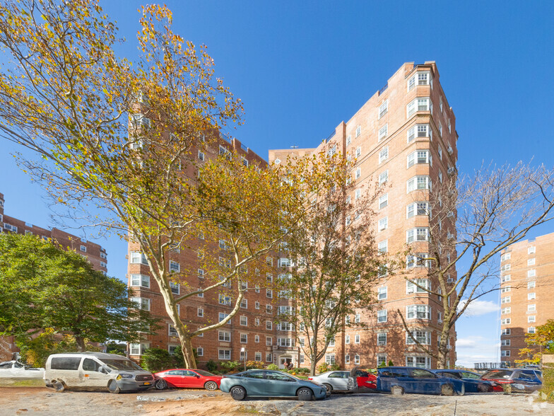 120-180 Cabrini Blvd, New York, NY à vendre - Photo principale - Image 1 de 7