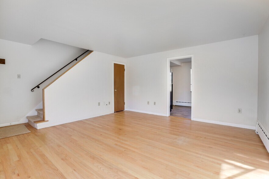 4370 E Montana Pl, Denver, CO à vendre - Photo du bâtiment - Image 3 de 36