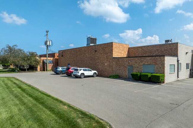 More details for 16000 Common Rd, Roseville, MI - Industrial for Sale