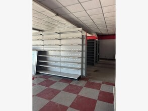 4725 Clinton Hwy, Knoxville, TN for lease Interior Photo- Image 2 of 8