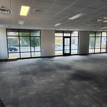 4409 N High St, Columbus, OH à louer Photo intérieure- Image 2 de 6