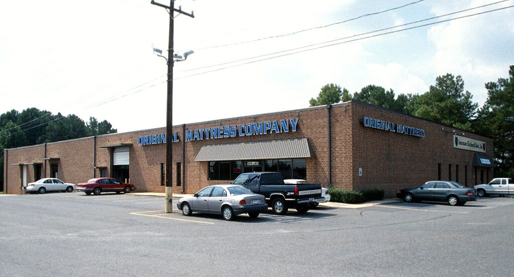8200 South Blvd, Charlotte, NC à louer Photo principale- Image 1 de 5