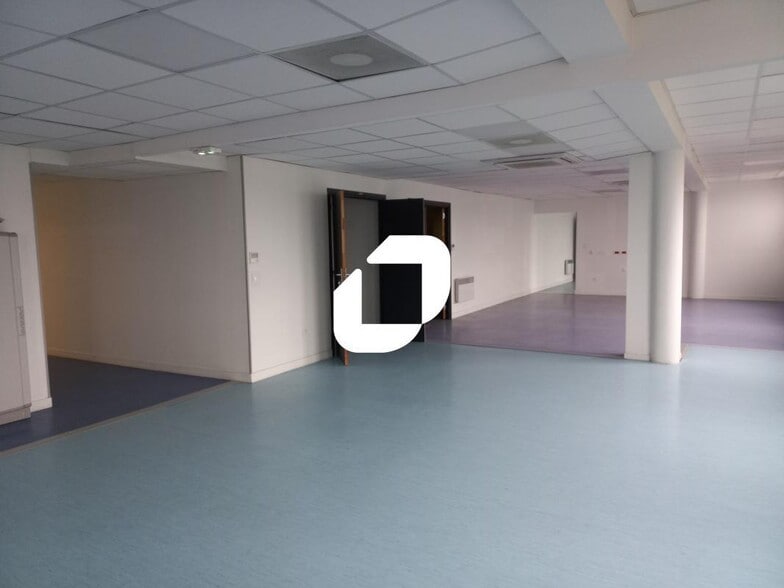 152 Rue Du Docteur Yersin, Loos à louer - Photo intérieure - Image 2 de 7