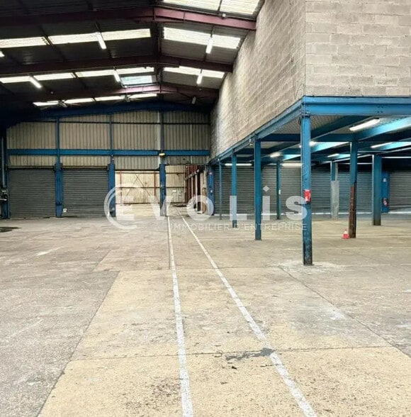 11 Avenue Descartes, Morangis for lease - Building Photo - Image 2 of 13